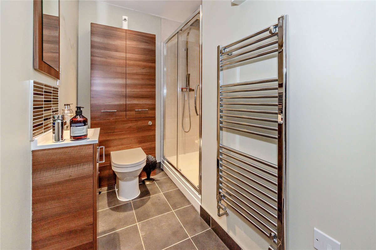5 bedroom House, Enborne Street, Enborne, RG20 - Available, Image 9