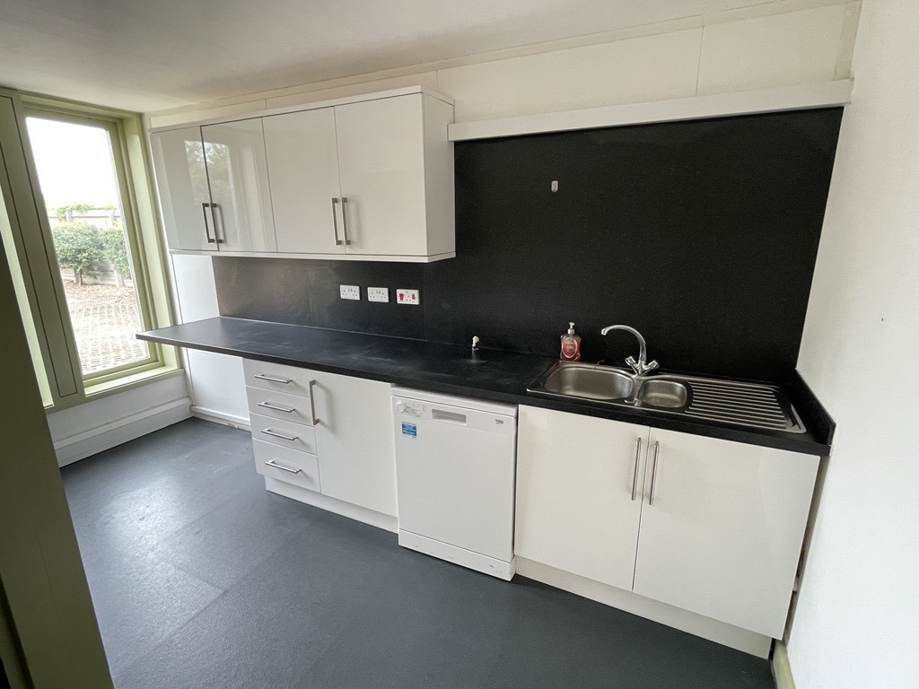 2167 Sq Ft, High Ditch Road, Cambridge, CB5 - Available, Image 3