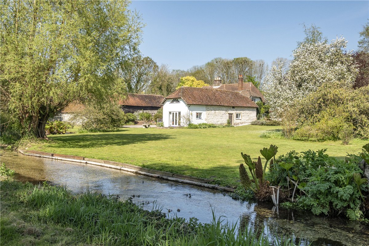 4 bedroom House, Farley Street, Nether Wallop, SO20 - Available