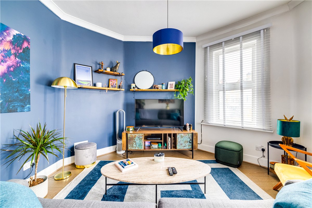 1 bedroom Flat, Merton Road, London, SW18 - Available