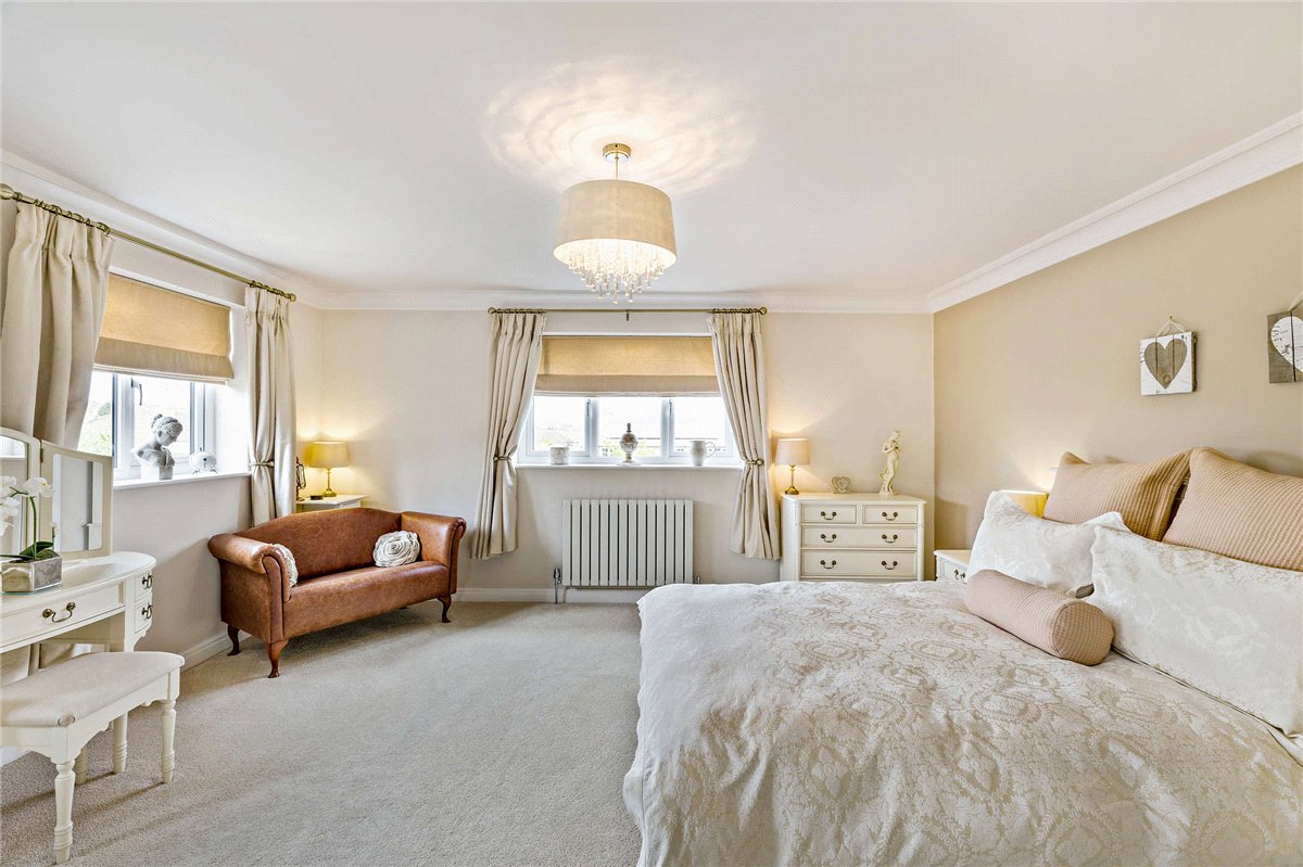 4 bedroom House, Walton Station Lane, Wakefield, WF2 - Available, Image 8