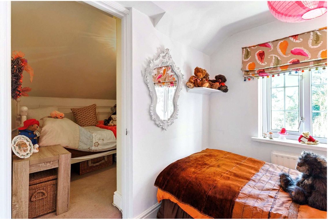 4 bedroom House, Pall Mall, Burbage, SN8 - Available, Image 15