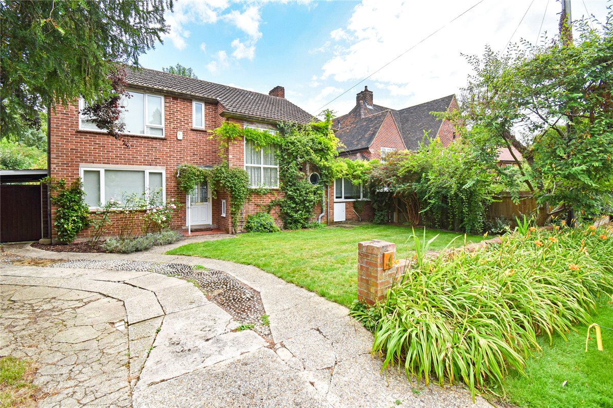 3 bedroom House, Bulstrode Gardens, Cambridge, CB3 - 