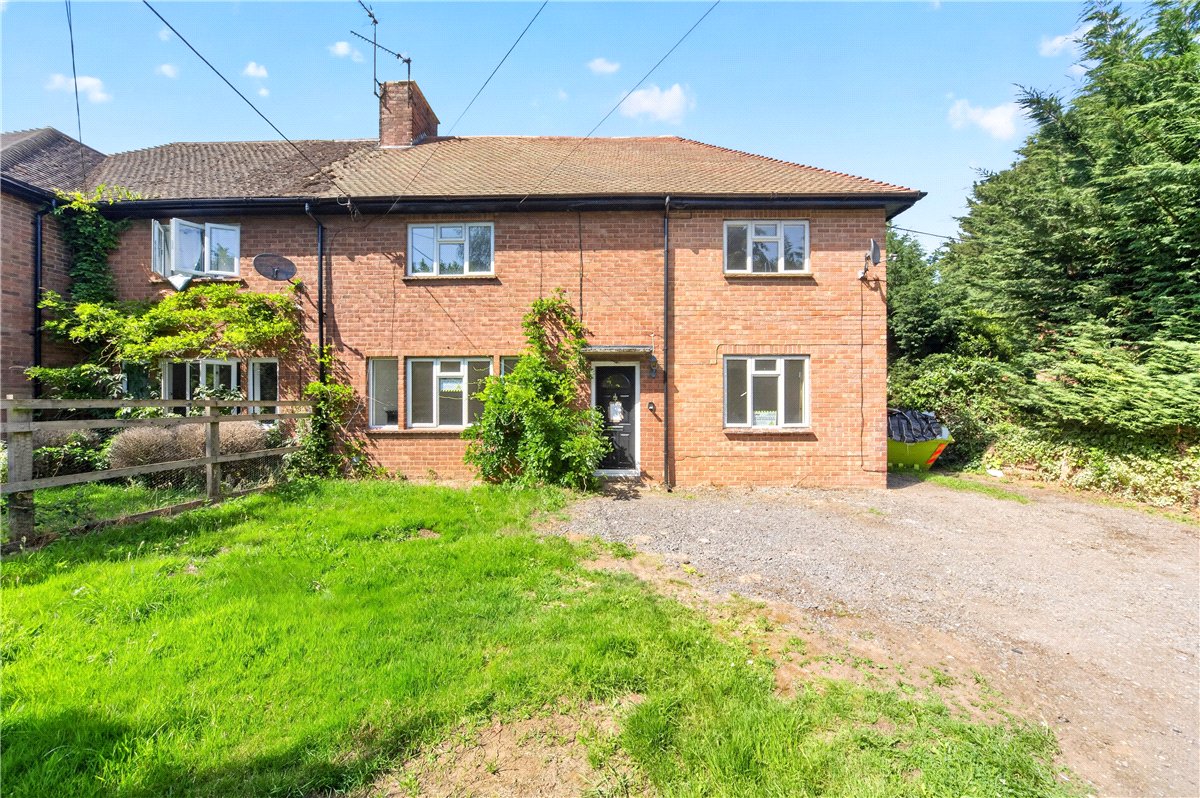 4 bedroom House, Warren Farm Cottages, Banbury Road, MK18 - Available