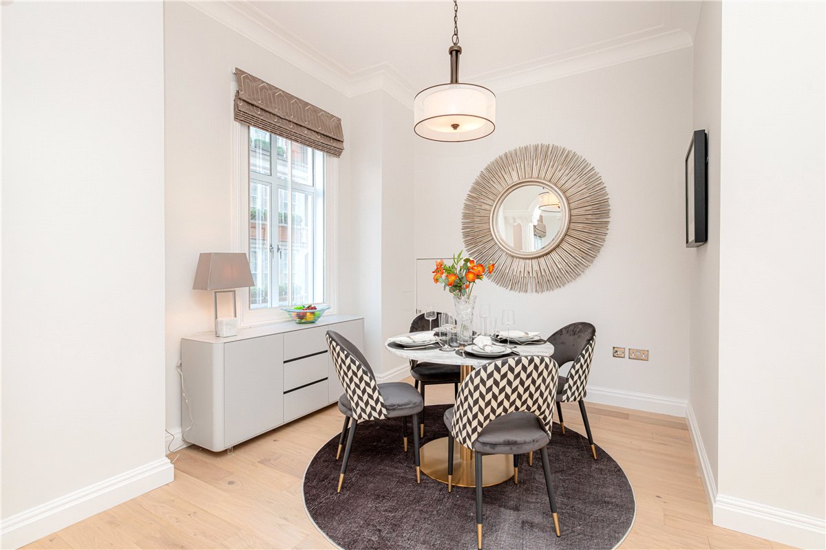 2 bedroom Flat, Park Street, Mayfair, W1K - Available, Image 5