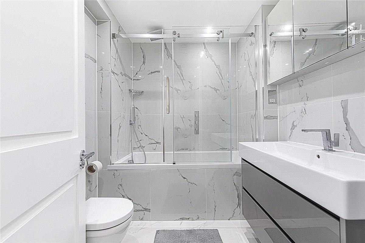 2 bedroom Flat, Berkeley Street, Mayfair, W1J - Available, Image 7