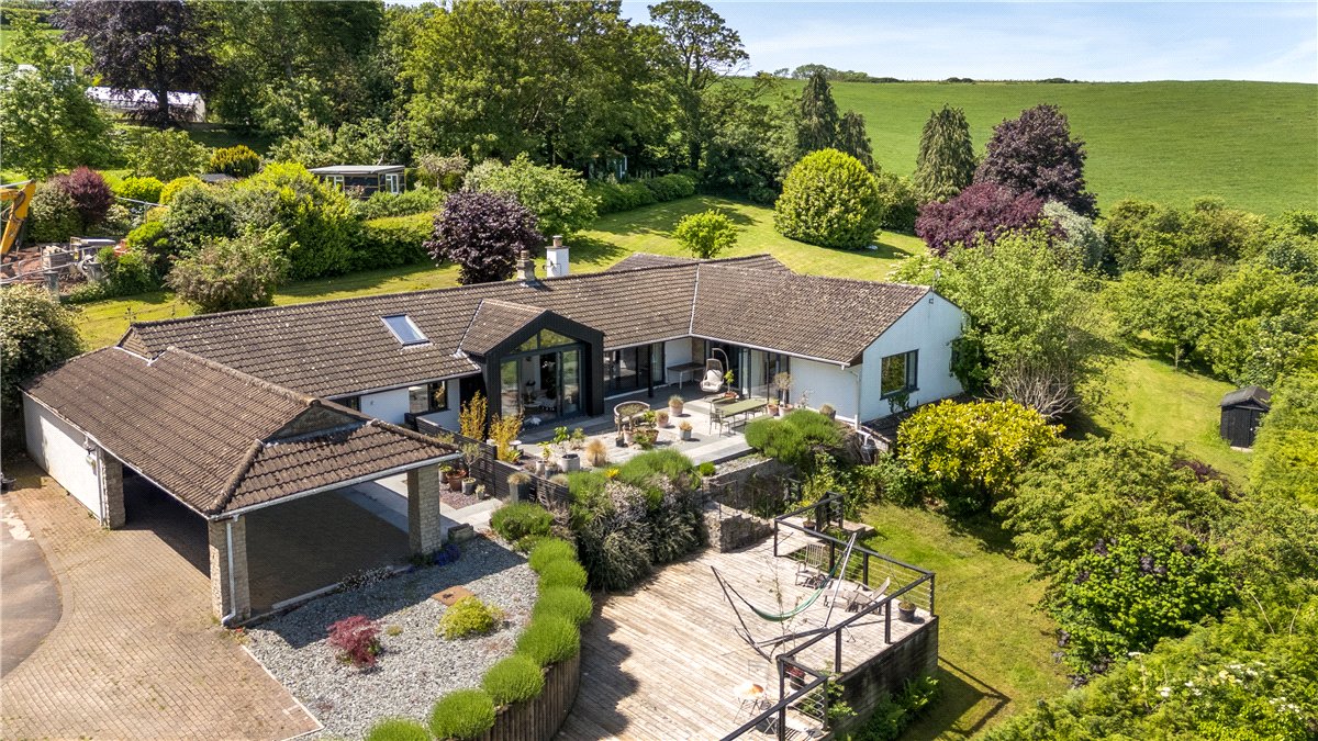 4 bedroom House, Corston, Bath, BA2 - Available