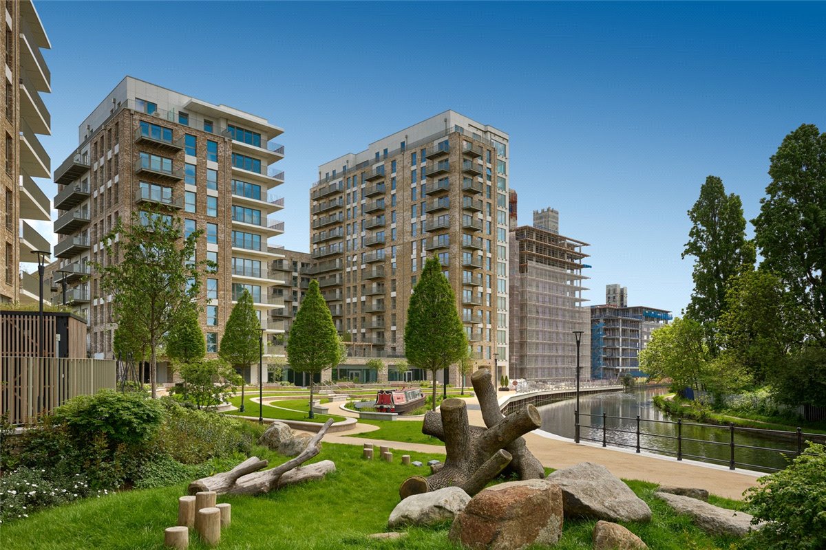 3 bedroom Flat, Grand Union, Beresford Avenue, HA0 - Available, Image 4