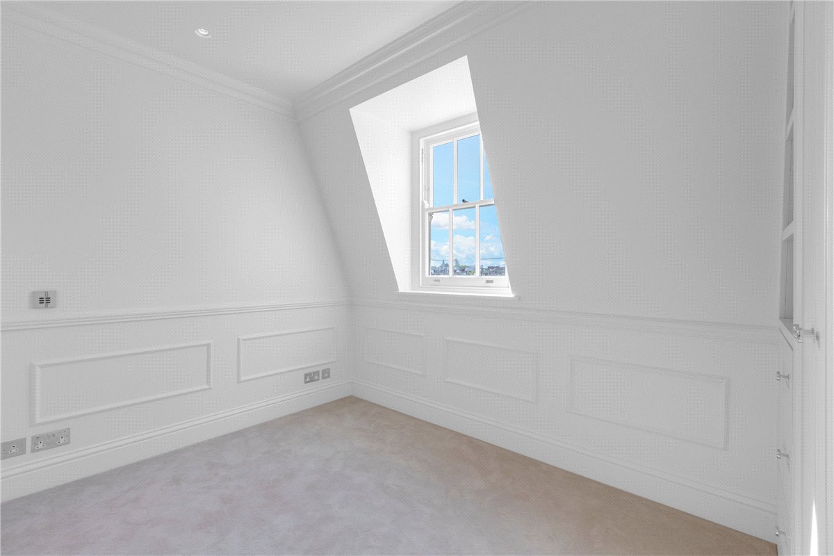 3 bedroom Flat, Eaton Place, Belgravia, SW1X - Available, Image 18