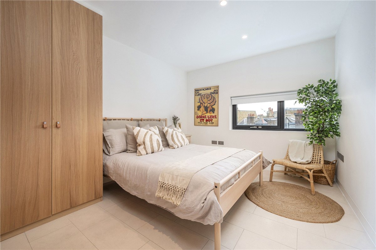 2 bedroom Flat, Latitude House, Oval Road, NW1 - Available, Image 2