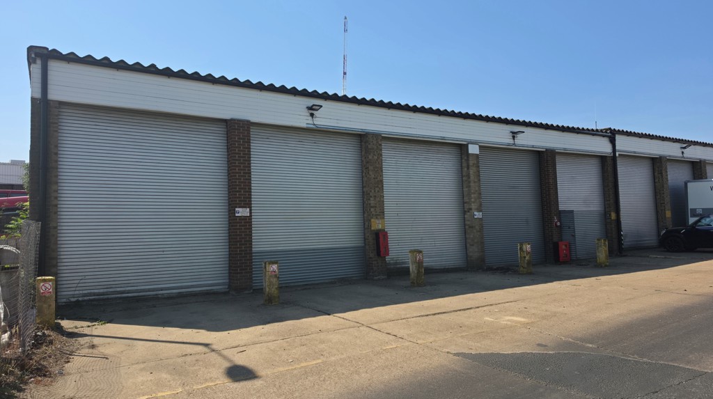 1826 to 3652 Sq Ft, Greenford Road, Greenford, UB6 - Available