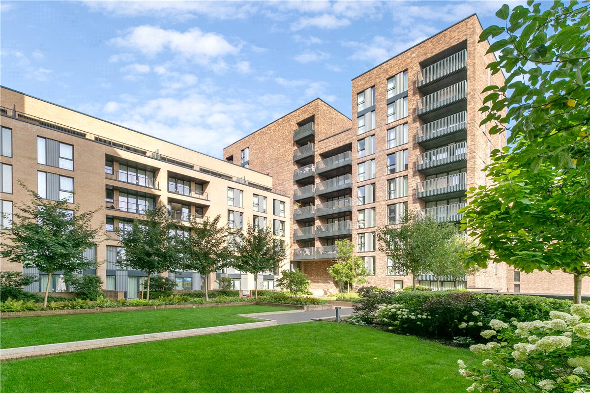 1 bedroom Flat, Greyhound Parade, Wimbledon Grounds, London, SW17 - , Image 1