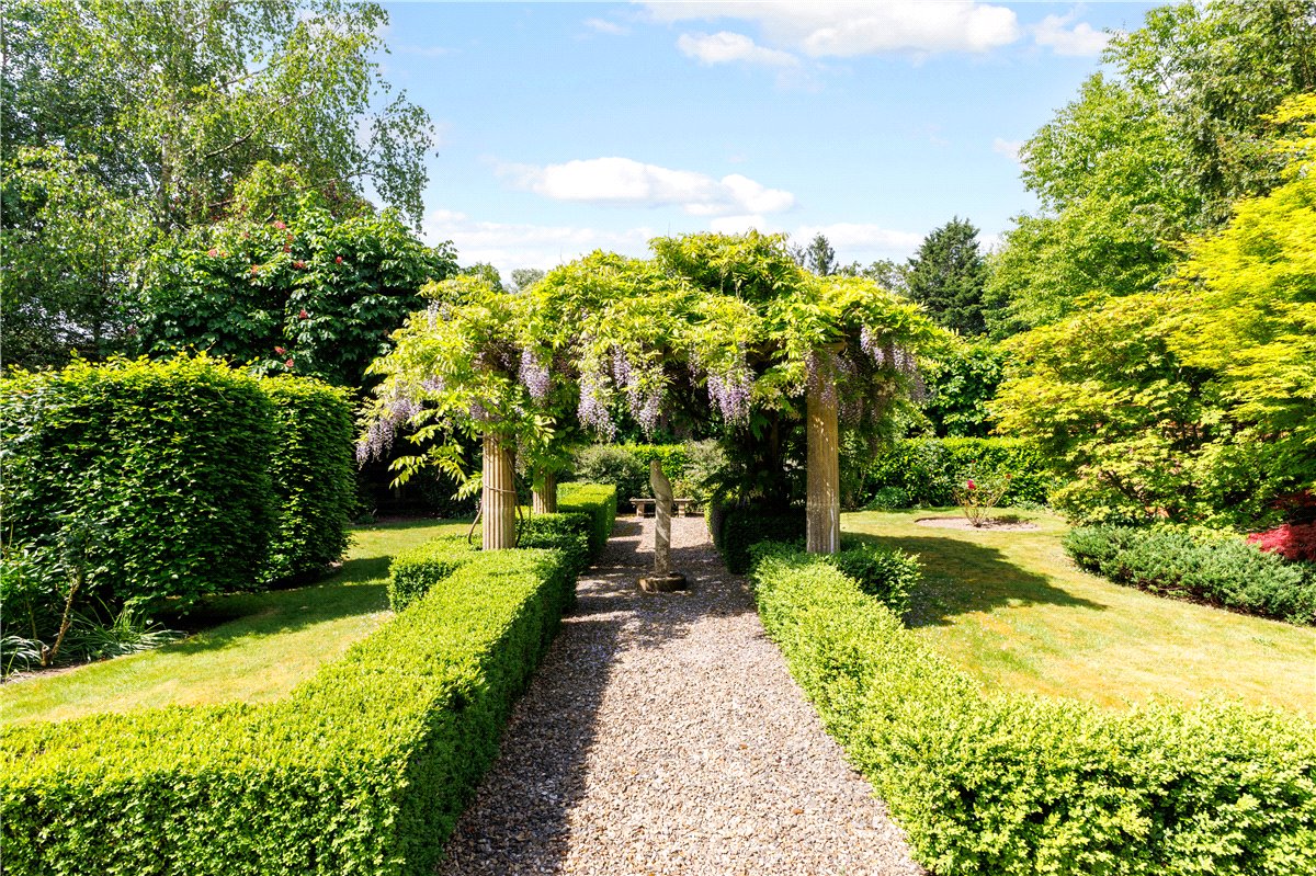 7 bedroom House, Milton Lilbourne, Pewsey, SN9 - Available, Image 24