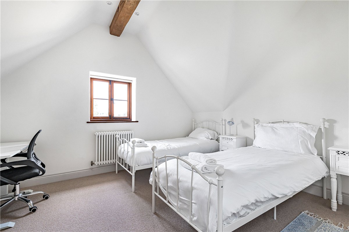 5 bedroom House, Bampton Road, Black Bourton, OX18 - Available, Image 19