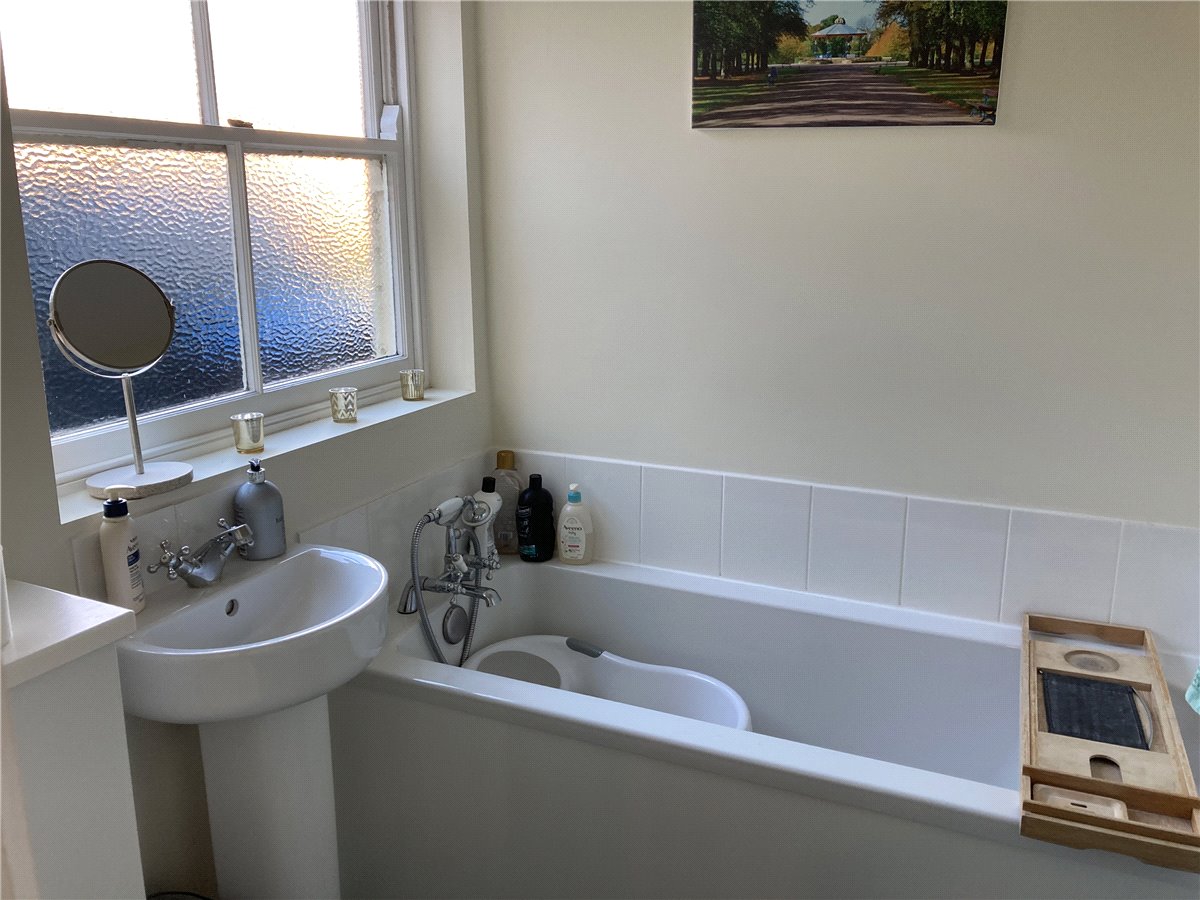3 bedroom Cottage, The Cottage, Hollins Stable, DL6 - , Image 4