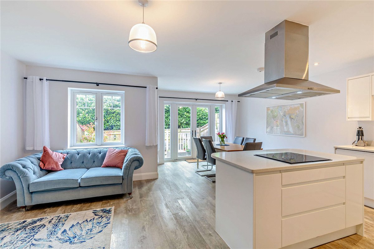 5 bedroom House, The Dolmans, Shaw, RG14 - Sold