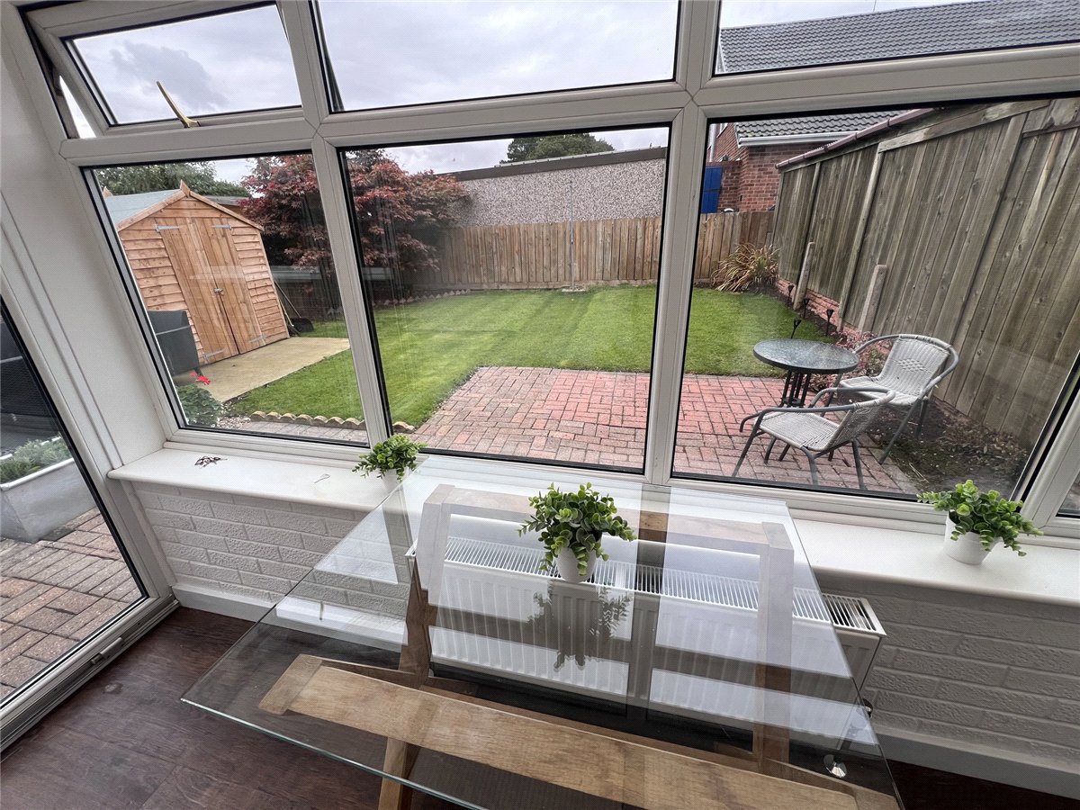 2 bedroom Bungalow, Park Avenue, Driffield, YO25 - Available, Image 4