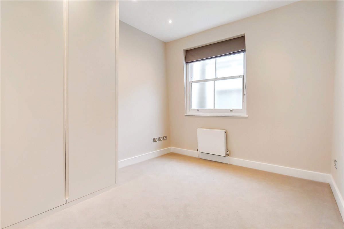 2 bedroom House, Montagu Mews South, Marylebone, W1H - Available, Image 7