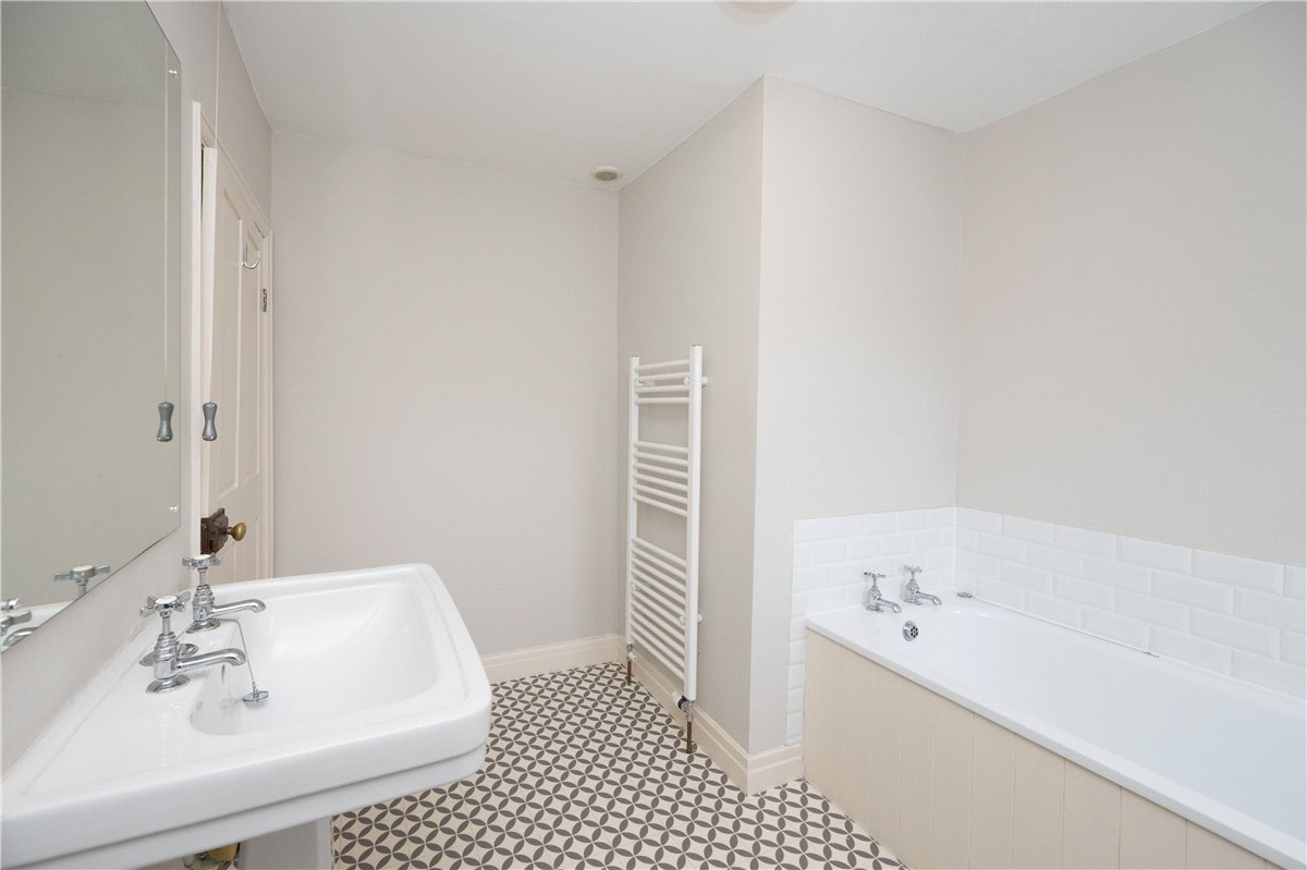 4 bedroom Cottage, The Green, Kirklington, DL8 - , Image 5