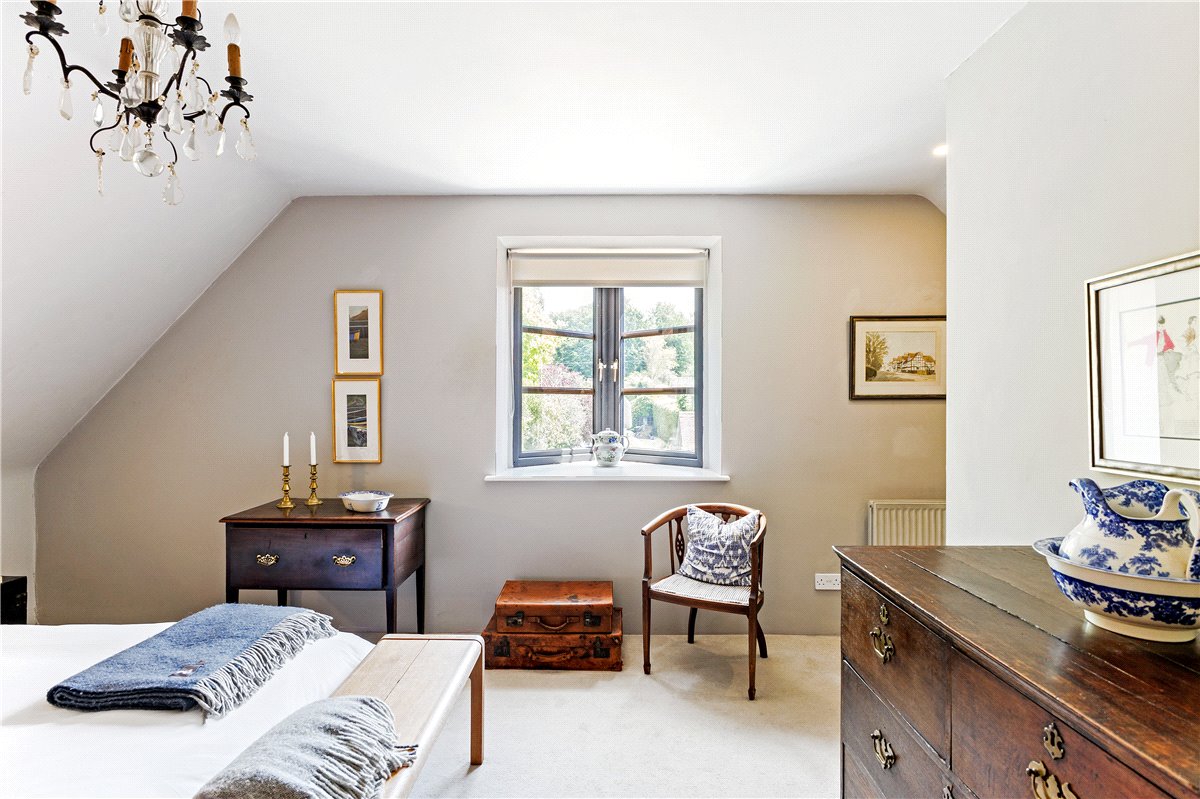 3 bedroom House, Lockeridge, Marlborough, SN8 - Sold STC, Image 9