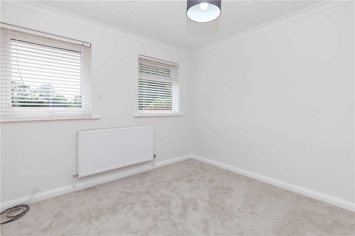 4 bedroom Bungalow, Shakespeare Drive, Bicester, OX26 - , Image 12