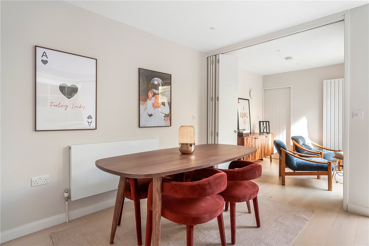 2 bedroom House, Nottingham Road, London, SW17 - Available, Image 8