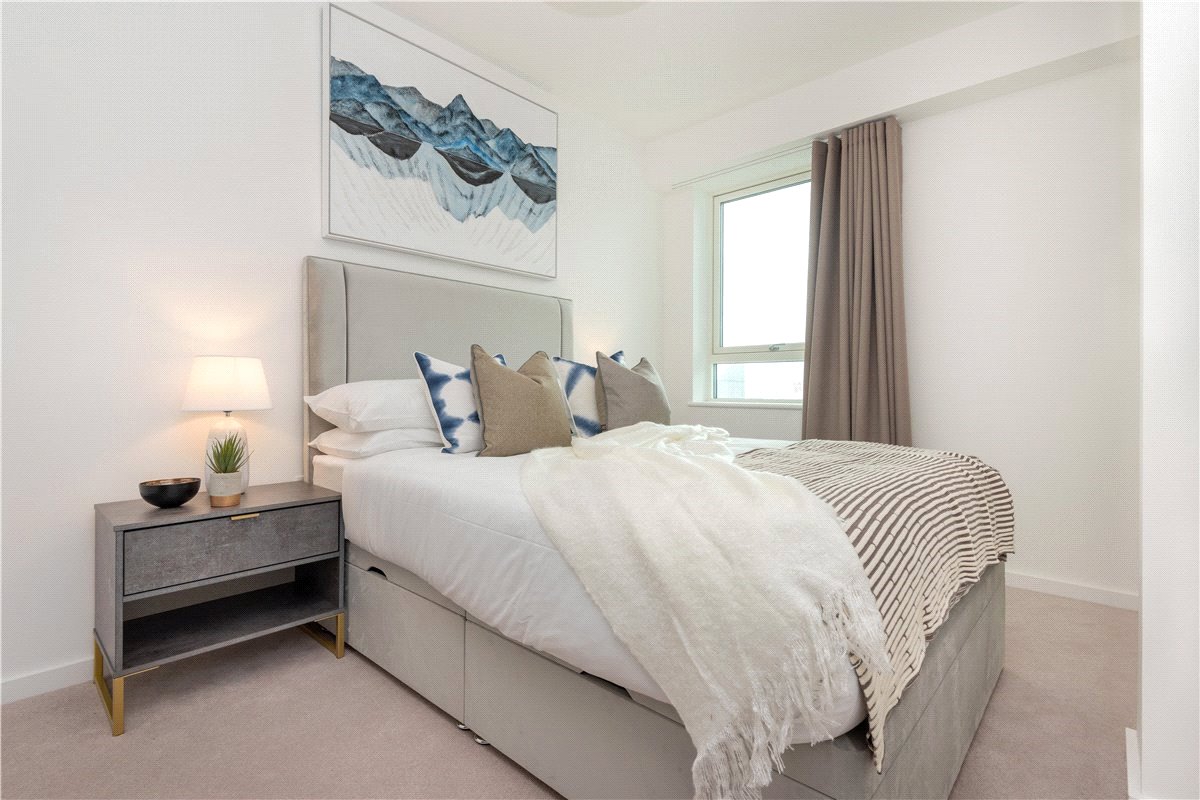 2 bedroom Flat, Heartwell Avenue, London, E16 - , Image 9