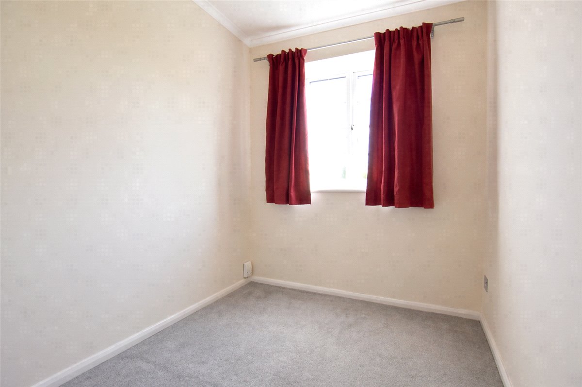 3 bedroom House, Tamarin Gardens, Cherry Hinton, CB1 - Available, Image 5