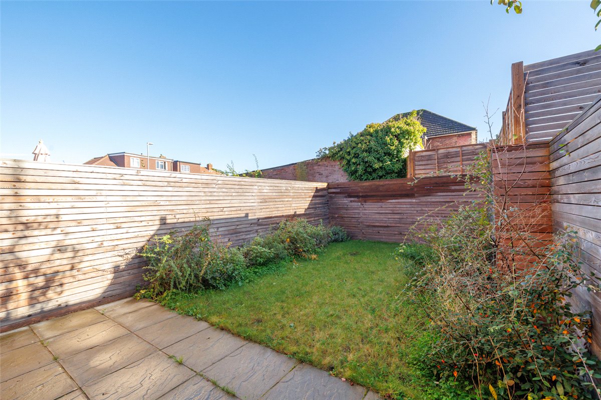 3 bedroom House, Harlow Gardens, Kingston upon Thames, KT1 - , Image 12