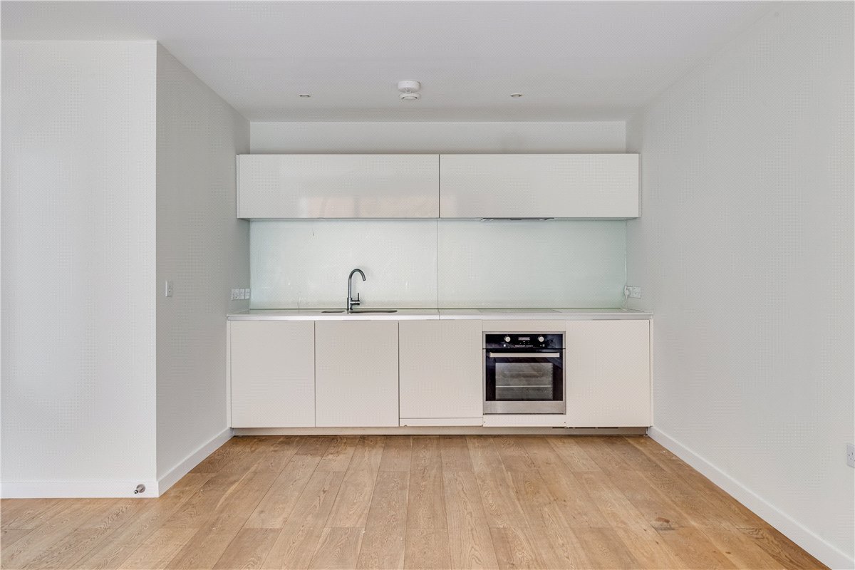 1 bedroom Flat, Hardwicks Square, London, SW18 - Available