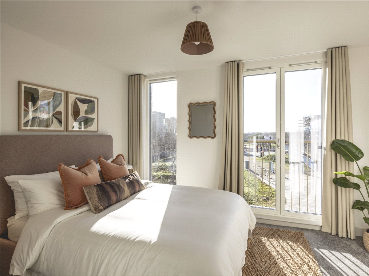 4 bedroom House, Milne Avenue, Cambridge, CB3 - Available, Image 12