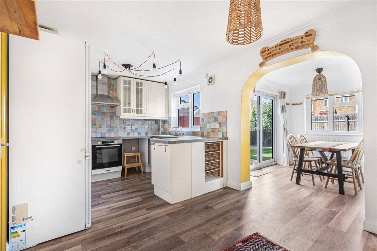 4 bedroom House, Brookside, Orwell, SG8 - Available, Image 2