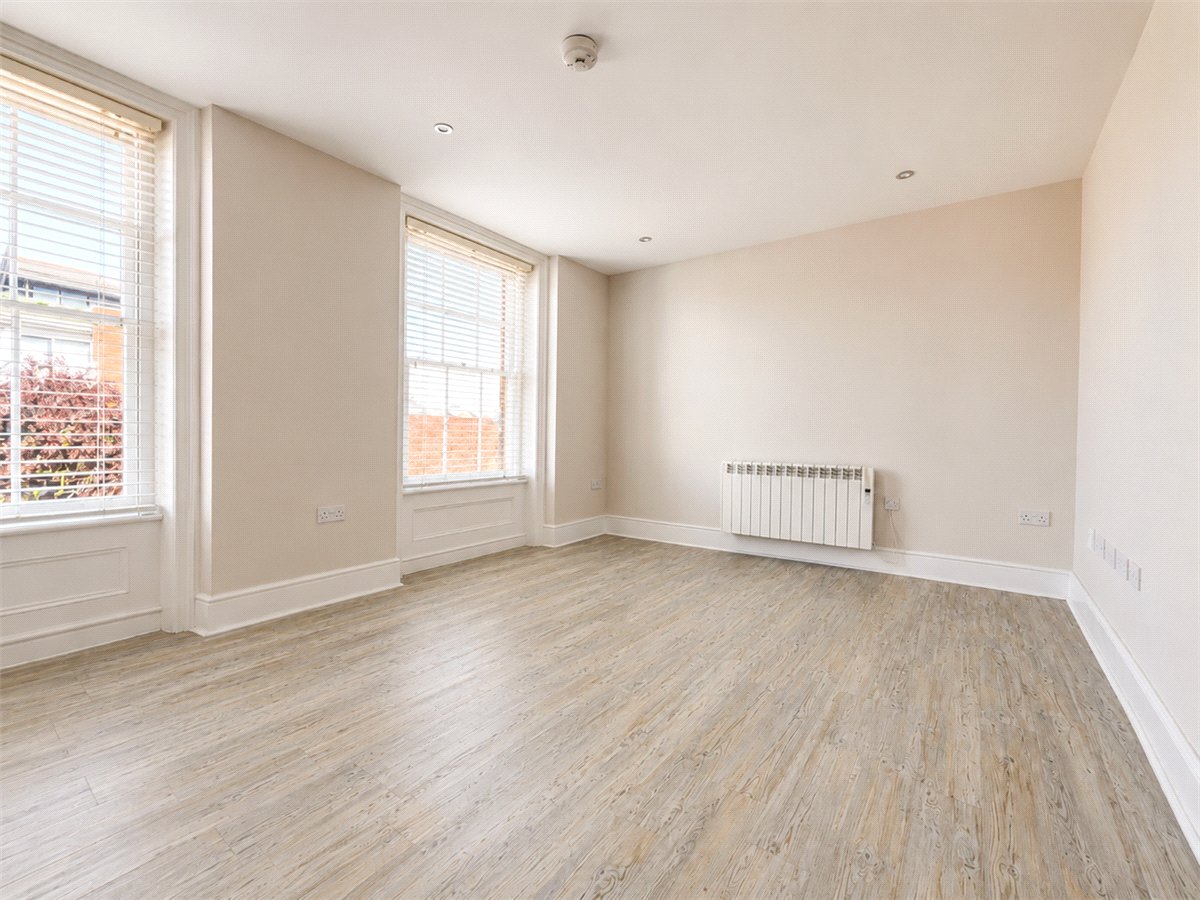 1 bedroom Flat, Tower Street, Winchester, SO23 - Available, Image 1