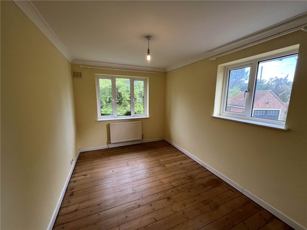 4 bedroom House, Well Meadow, Shaw, RG14 - Let Agreed, Image 9