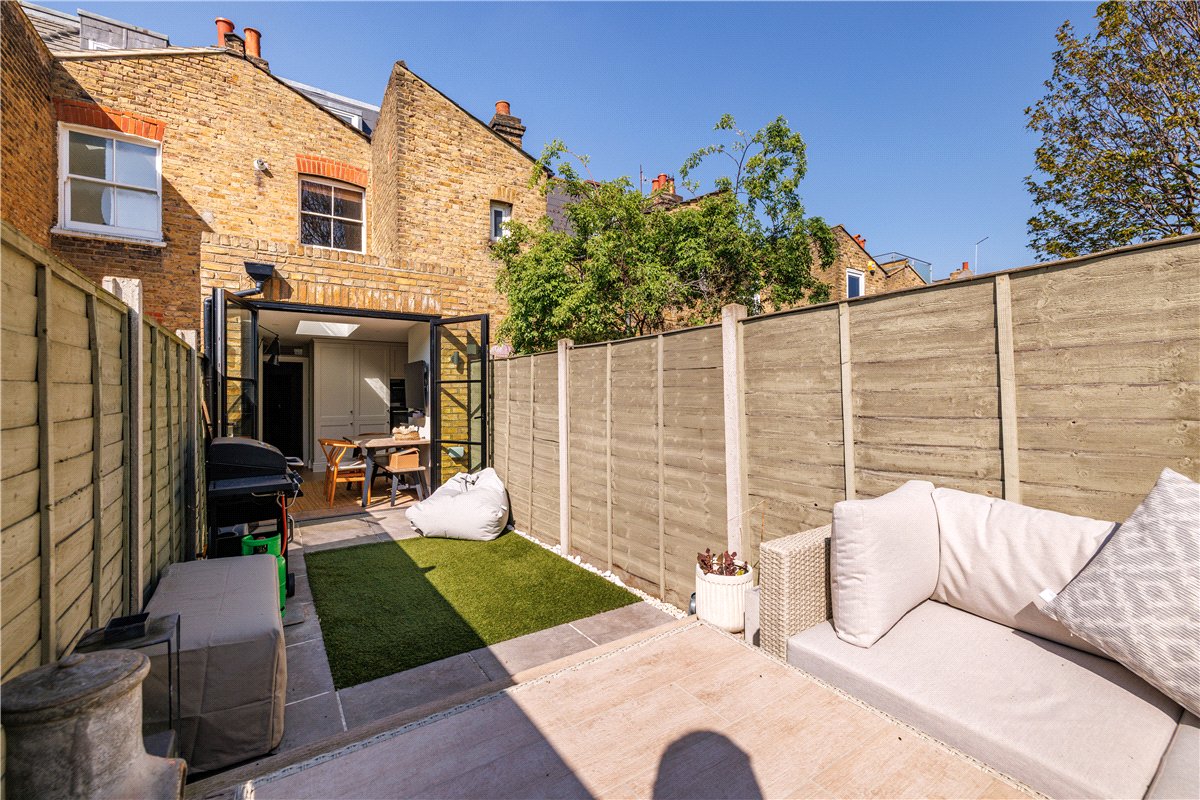 2 bedroom Flat, Trentham Street, London, SW18 - Sold STC, Image 3