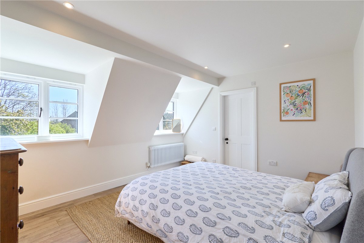 4 bedroom House, Cambridge Road, Oakington, CB24 - Sold STC, Image 15