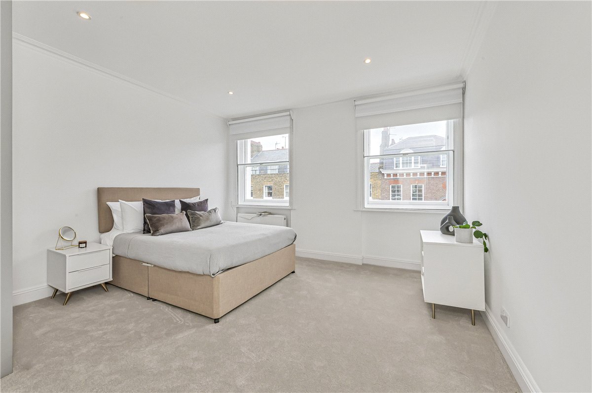 3 bedroom Flat, Upper Wimpole Street, Marylebone, W1G - Available, Image 2