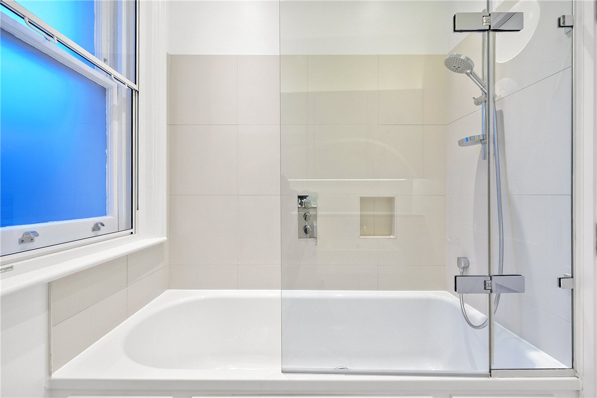 4 bedroom Maisonette, Egerton Gardens, Knightsbridge, SW3 - Available, Image 12