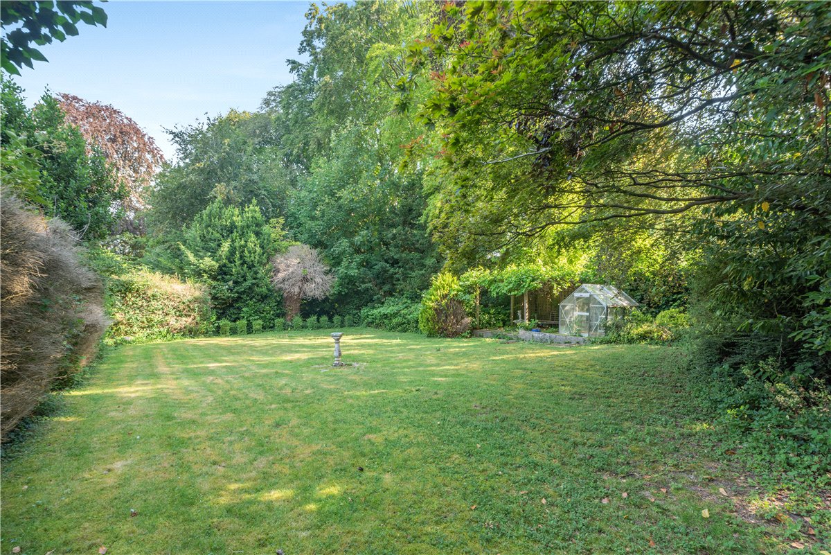 3 bedroom Bungalow, Stockbridge Road, Winchester, SO22 - Available, Image 1