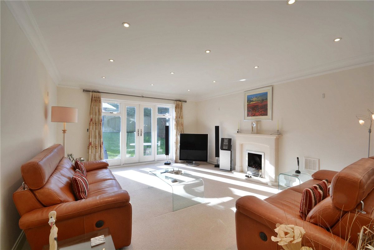 4 bedroom House, Brimpton, Berkshire, RG7 - Available, Image 2