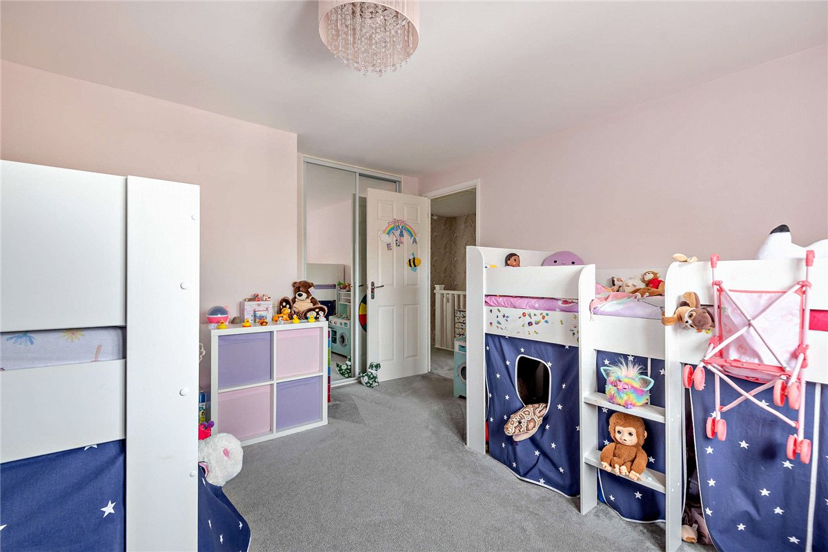 3 bedroom House, Capability Way, Greenham, RG19 - Available, Image 10