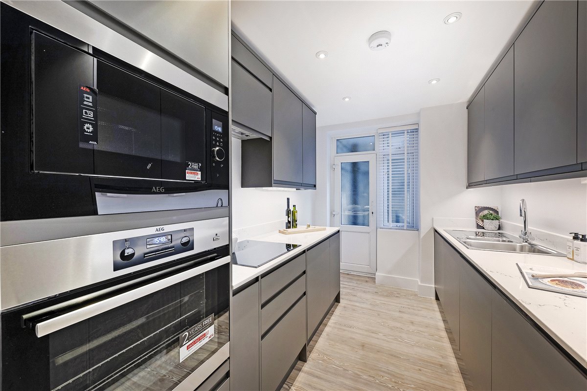 2 bedroom Residential, Stafford Court, Kensington High Street, W8 - Available, Image 9