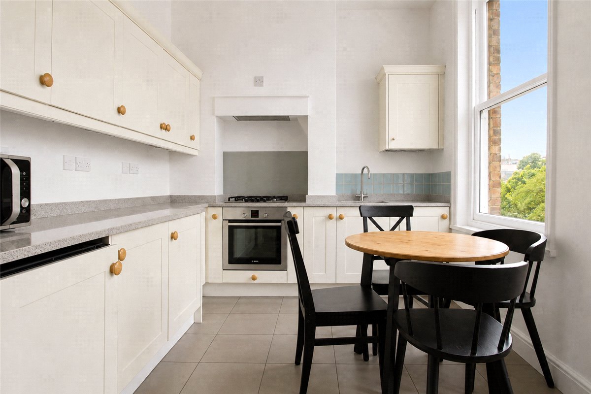 2 bedroom Flat, Bishops Park Road, London, SW6 - Available, Image 3