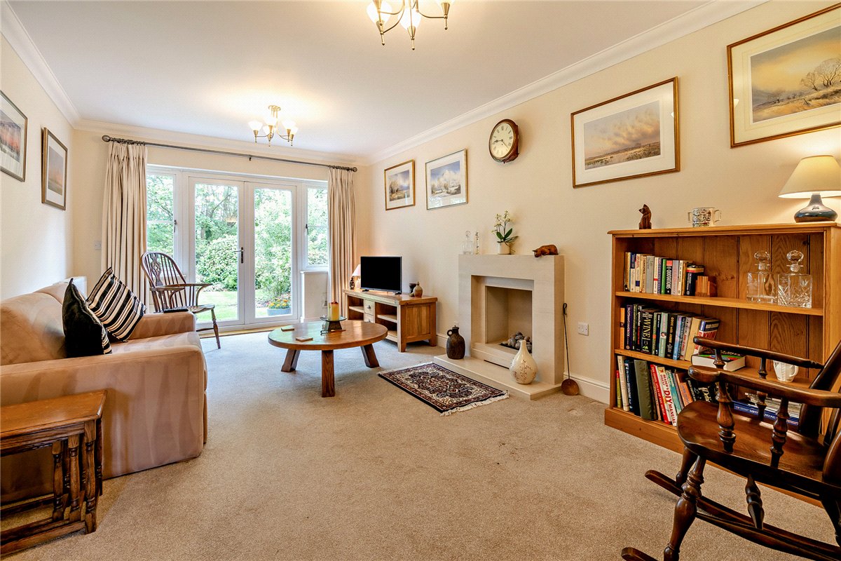 4 bedroom House, Hermitage Green, Hermitage, RG18 - Available, Image 3
