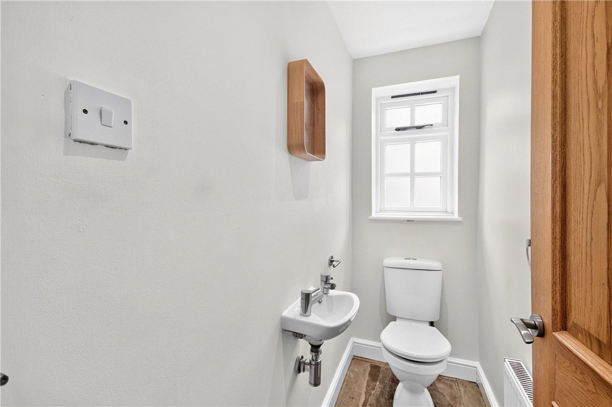 4 bedroom House, Red Lane, Burton Green, CV8 - Available, Image 10