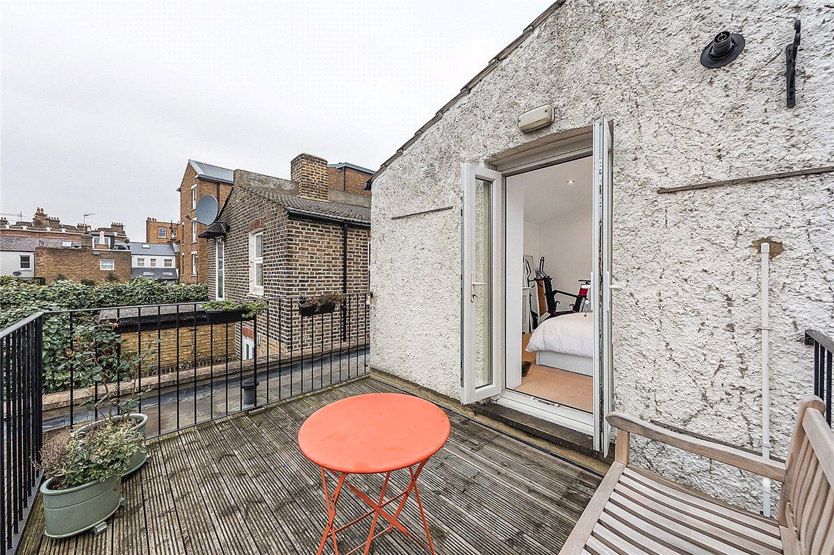 2 bedroom Flat, Munster Road, London, SW6 - , Image 2