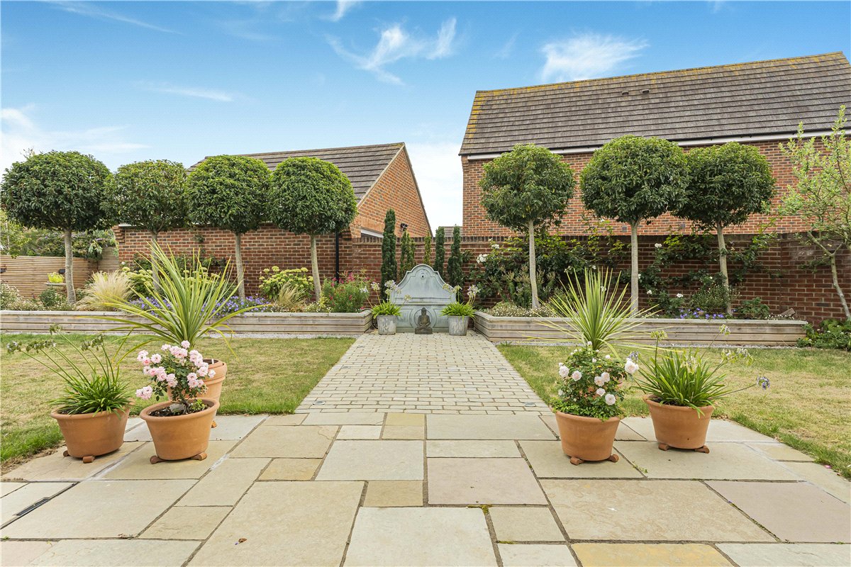 5 bedroom House, Joyce Way, Steventon, OX13 - Available, Image 31