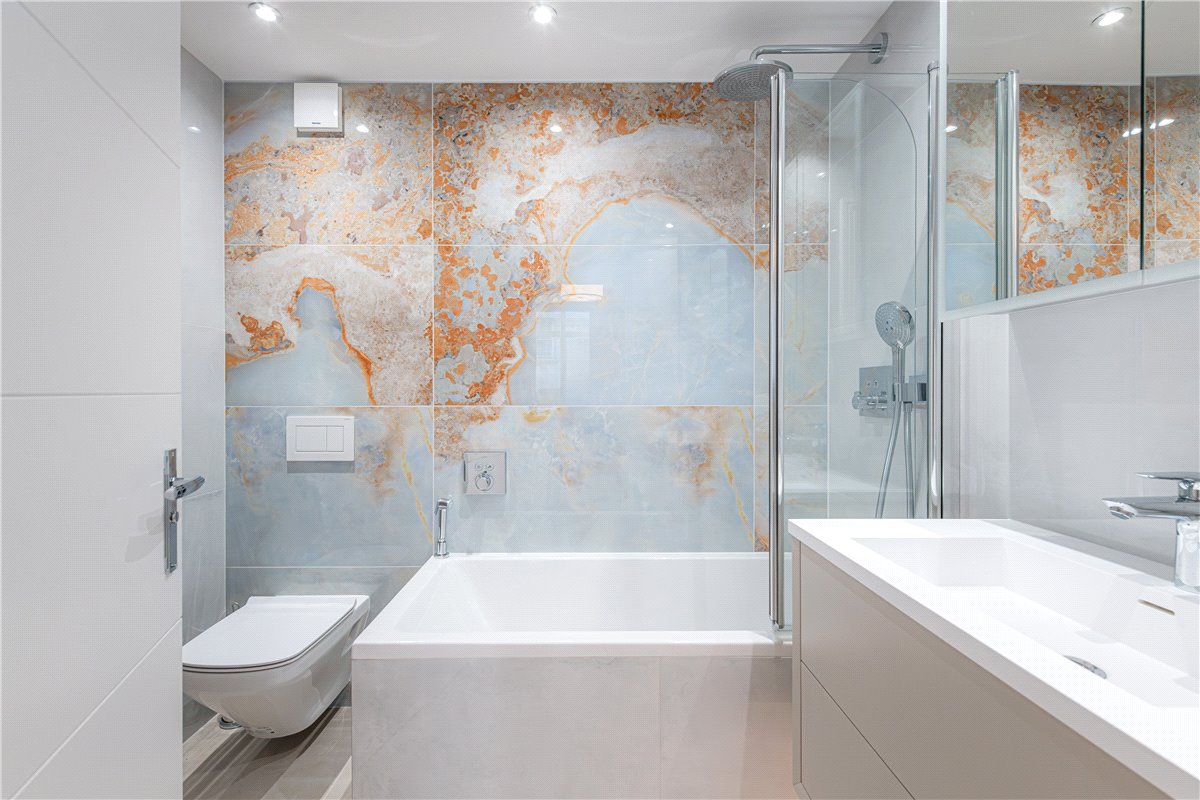 2 bedroom Flat, Park Street, Mayfair, W1K - Available, Image 17