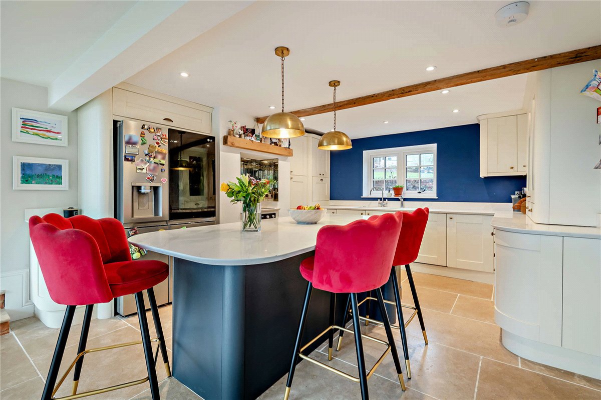 5 bedroom House, Crookham Common, Thatcham, RG19 - Available, Image 18