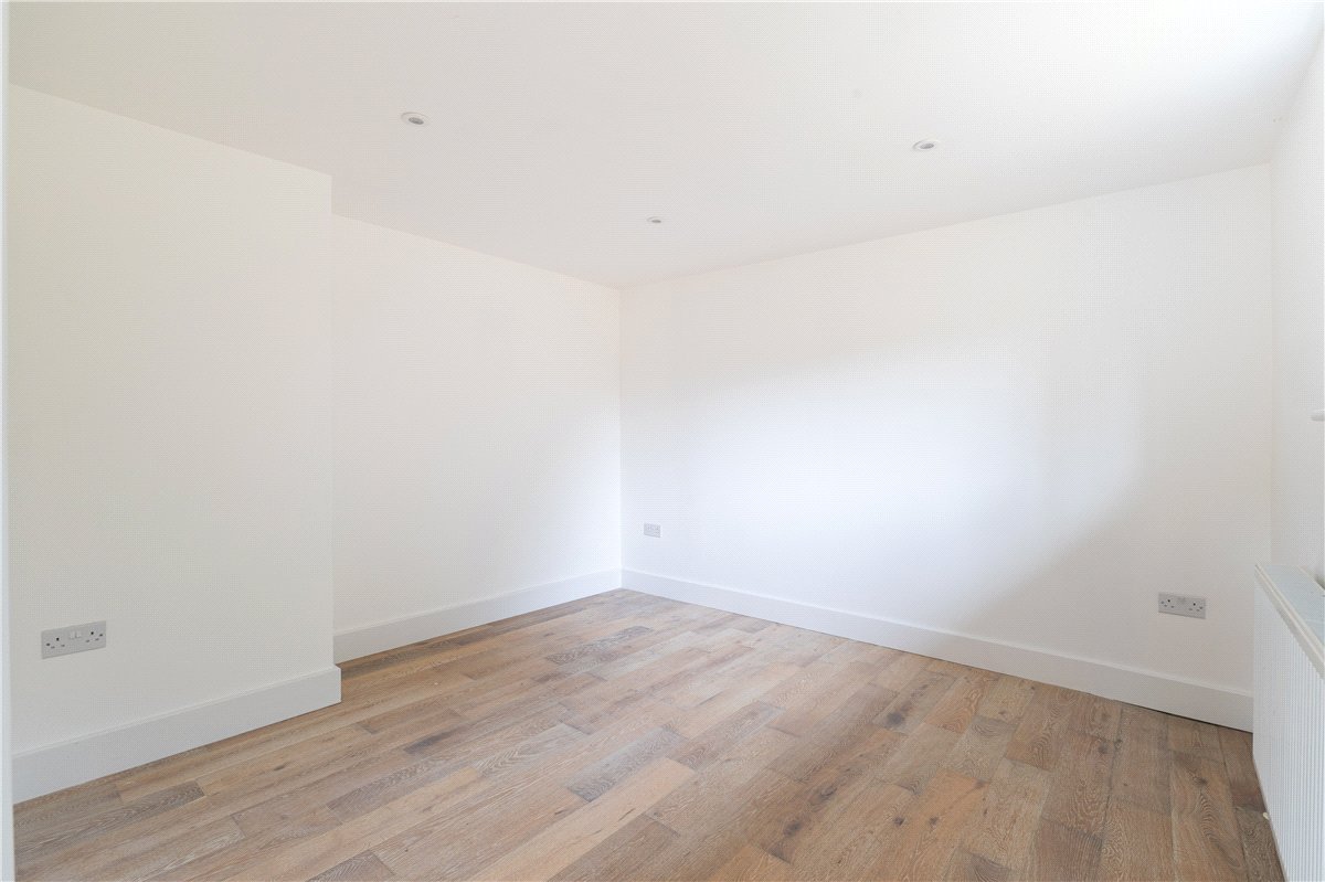 3 bedroom House, Preston, Ramsbury, SN8 - Available, Image 8
